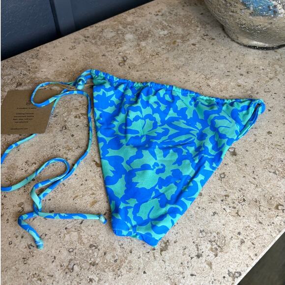 Stone Fox Swim Ocean Bloom River Blue Cheeky Thong XL Bikini Vacation Bottom NWT - Picture 3 of 3